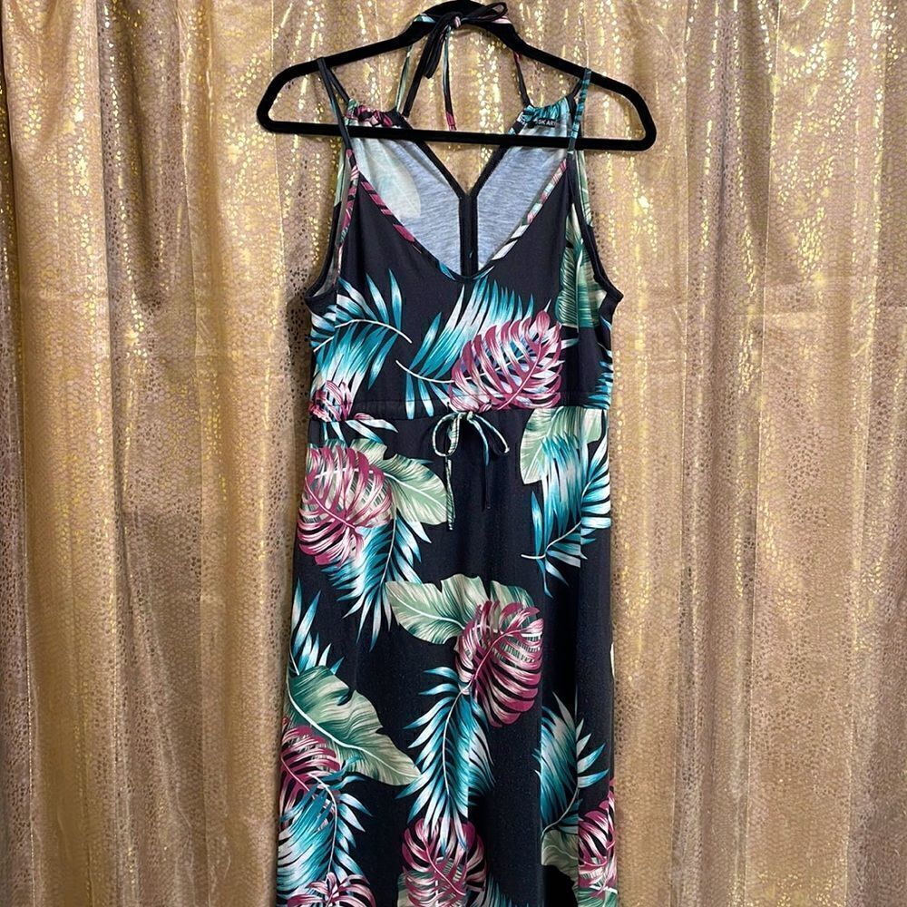 Huskary tropical luau black green and purple halter tie dress, size M